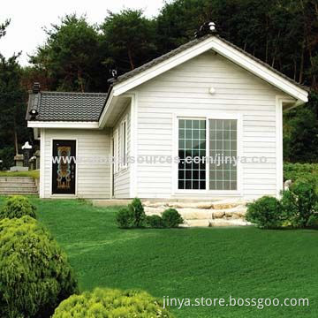 Prefab Villa with Environment-friendly Wooden Material, Luxury and Fashionable Style Design